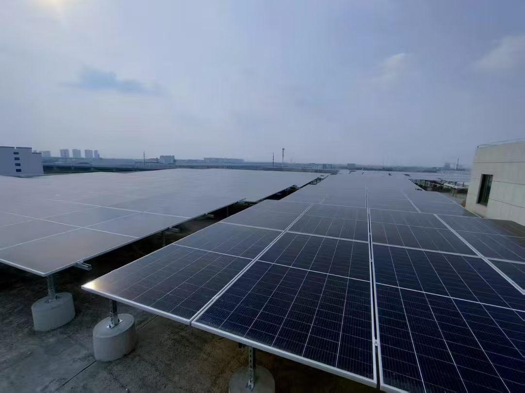 重庆市C型钢光伏支架C型钢光伏支架 - 方案